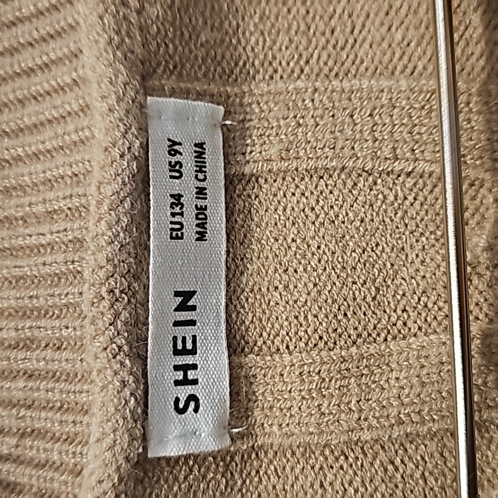 NWOT Girl crop top sweater - Picture 2 of 5